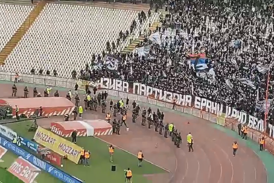 MOTIVACIJA Fudbaleri Partizana istrčali na „Marakanu“, ali umesto zagrevanja otišli na jug da pozdrave „grobare“! (VIDEO)