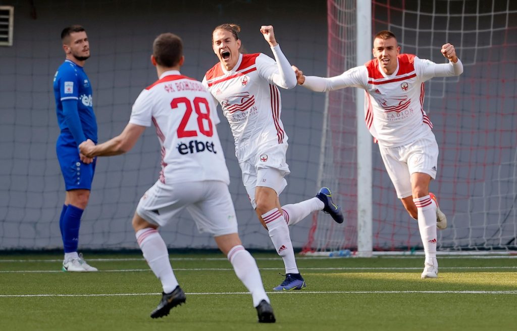 SUPERLIGA SRBIJE „Zmajevi“ sanjaju Evropu, Voždovac pregazio Radnik i doleteo na četvrto mesto!