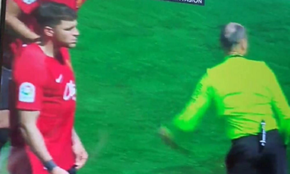BAŠ SE RAZMAHAO Koliko sekundi, toliko kartona! (VIDEO)