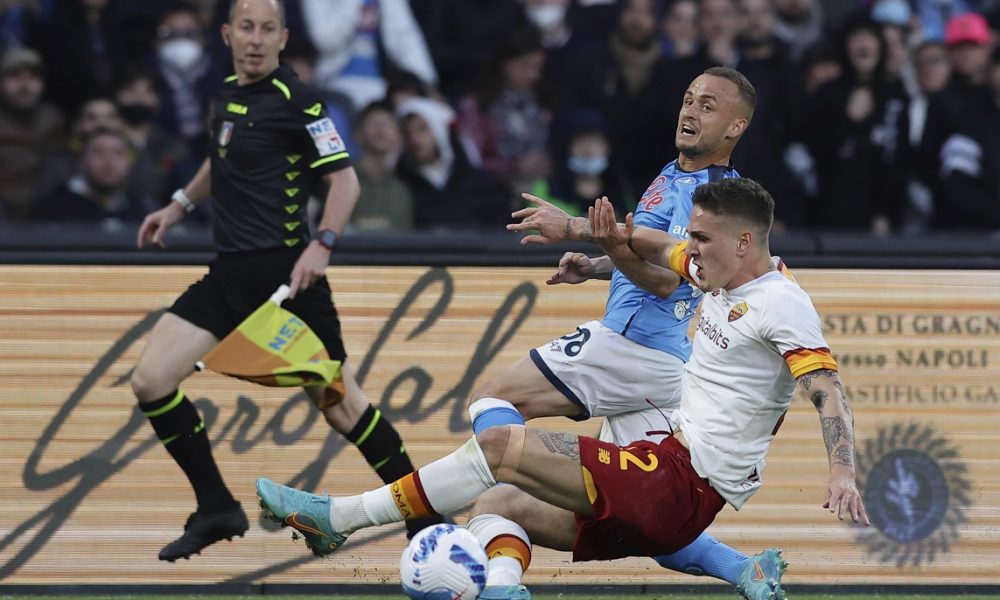 Napoli ispada iz bitke za tron, Murinjo odigrao za Inter i Milan! (VIDEO)