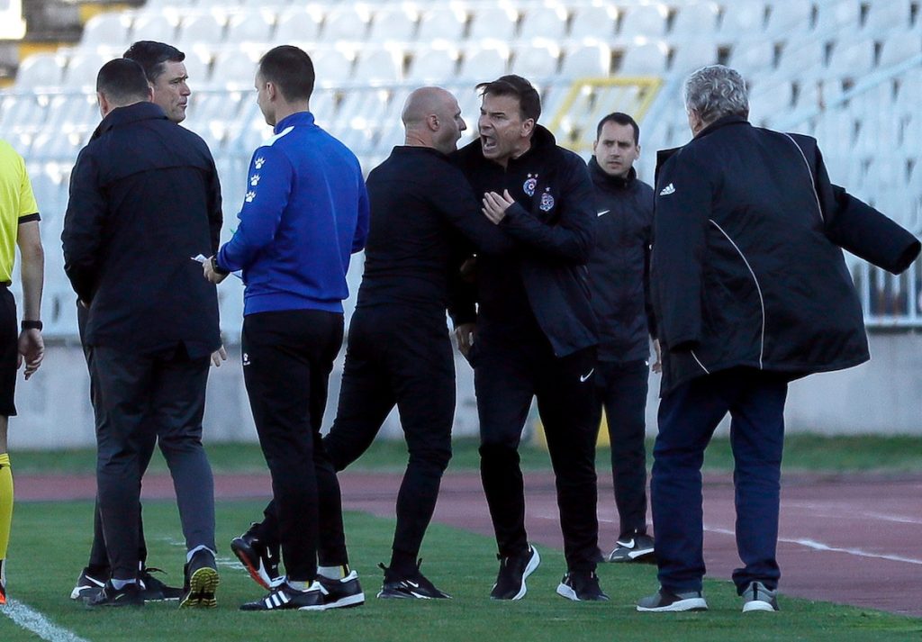 HAOS U HUMSKOJ – STANOJEVIĆ IZGUBIO ŽIVCE: Daj bre penal! Šta nam rade ovo?! (VIDEO)