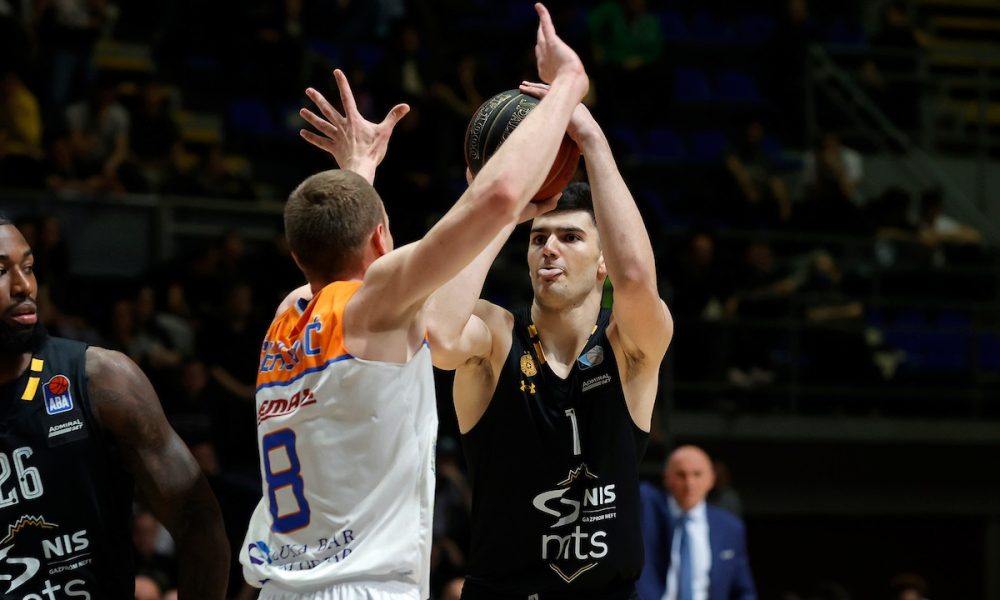 POLUVREME Partizan održava stečeno, Vukčević trojkama podiže temperaturu