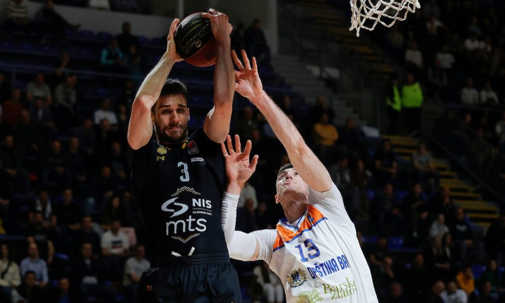 DOMINACIJA Partizan puni koš Mornara, posle prvih 10 minuta ima 12 poena viška i 16 skokova!