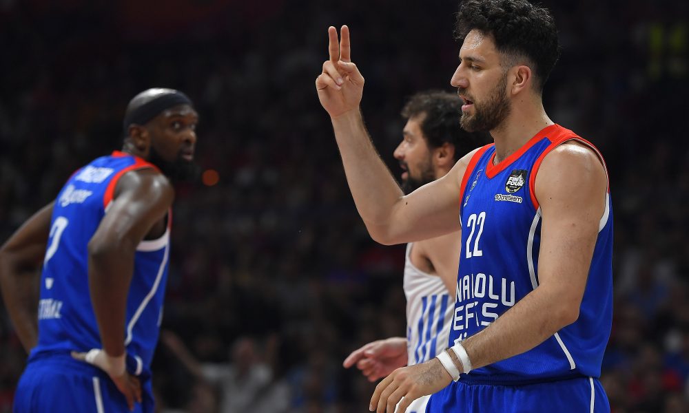 Micić isključen posle svađe sa Alimpijevićem! (VIDEO)