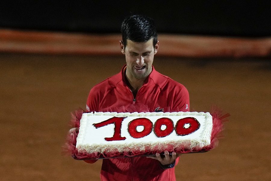 Australijanci Đokovića držali u zatvoru, zabranili mu da igra, a sada mu čestitali 1000. pobedu (FOTO)