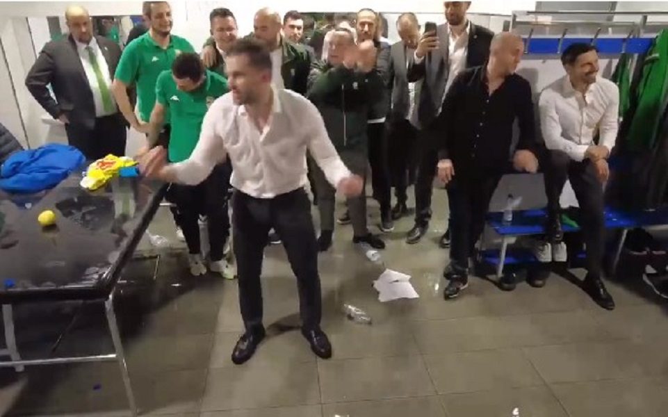 IDEMO, BREEE Alimpijević u transu! Održao govor igračima Burse posle pobede i dobio aplauze! (VIDEO)