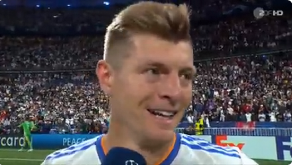 KROS OPLEO PO NOVINARU: Trebalo ti je 90 minuta da smisliš ova pitanja?! Vidi se da si Nemac! (VIDEO)