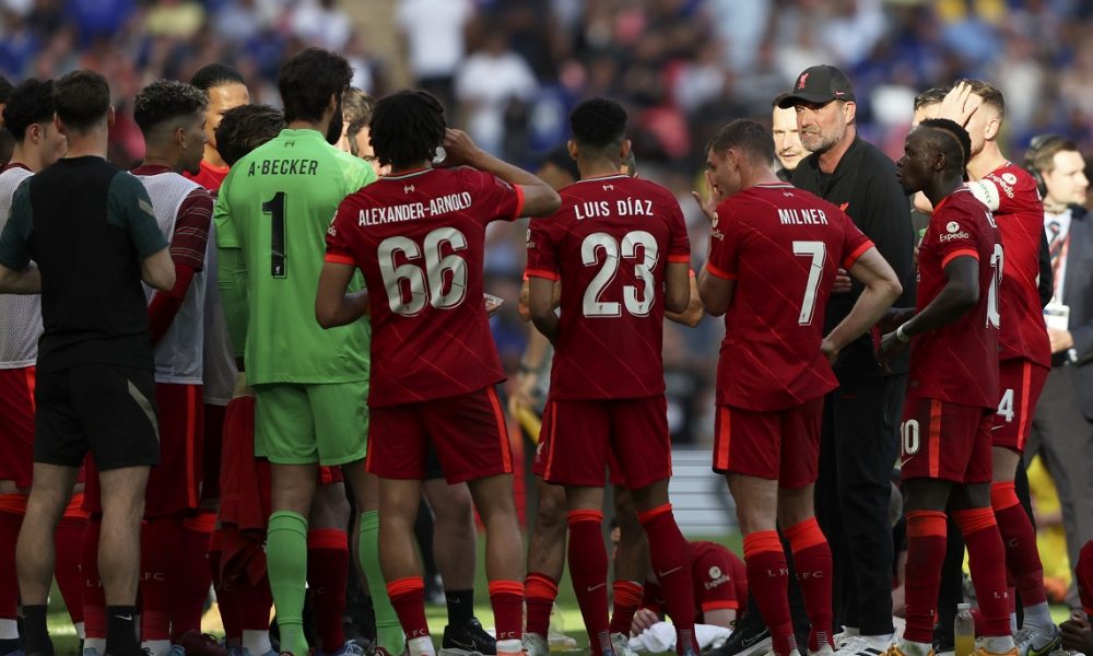 Igrali atomski fudbal, pogađali stative i prečku, posle penal drame pehar Liverpulu! (VIDEO)