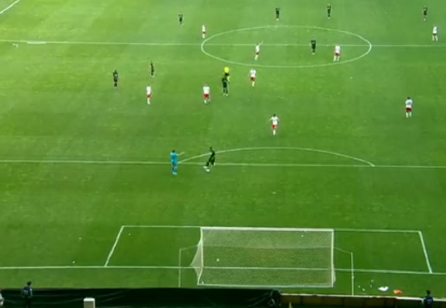 KAKO TUMAČITE PRAVILA? Bizaran gol u Turskoj, bio je ofsajd, ali sudija je pokazao na centar! (VIDEO)