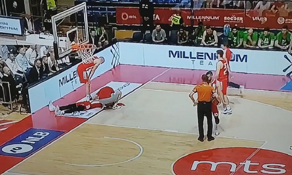 OGUST LAKTOM RASKRVARIO MITROVIĆA Sudije nisu reagovale, Pionir „proključao“! (VIDEO)