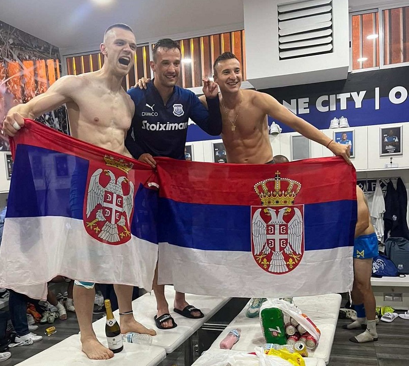 SLAVILO SE UZ NAŠU TROBOJKU Srpski trio osvojio titulu na Kipru (FOTO)