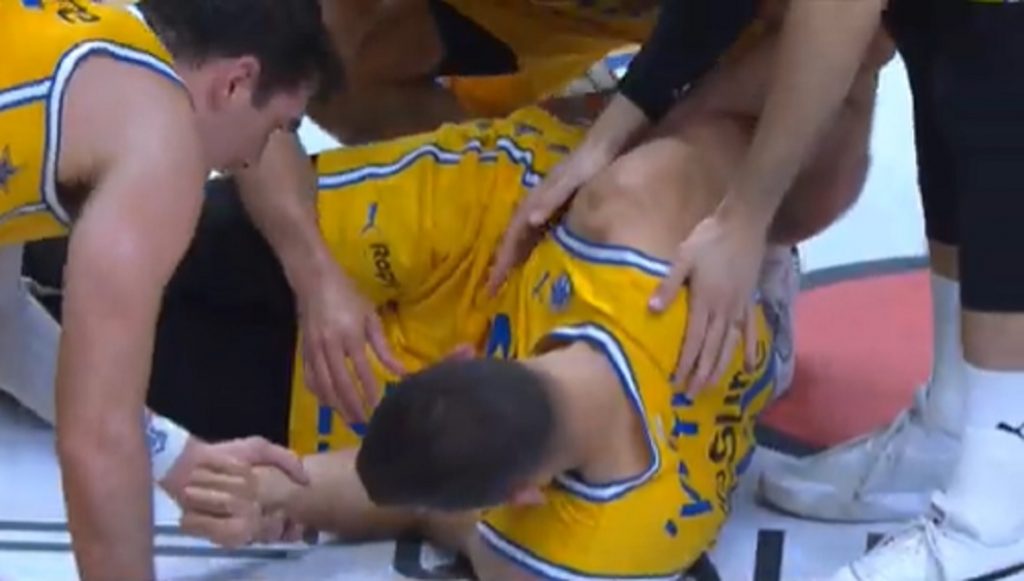 DRAMA U TEL AVIVU Hrvat doživeo klasičan nokaut, udario glavom u pod, uspavali ga, pa prebacili u bolnicu (VIDEO)