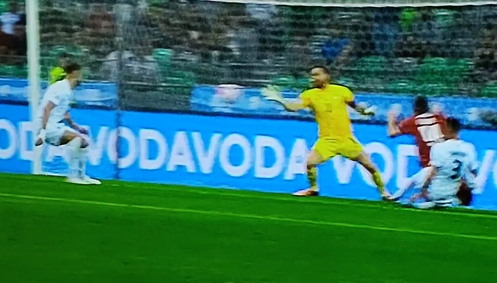 VODIMO! Živković doneo prednost Srbiji u ranoj fazi meča (VIDEO)