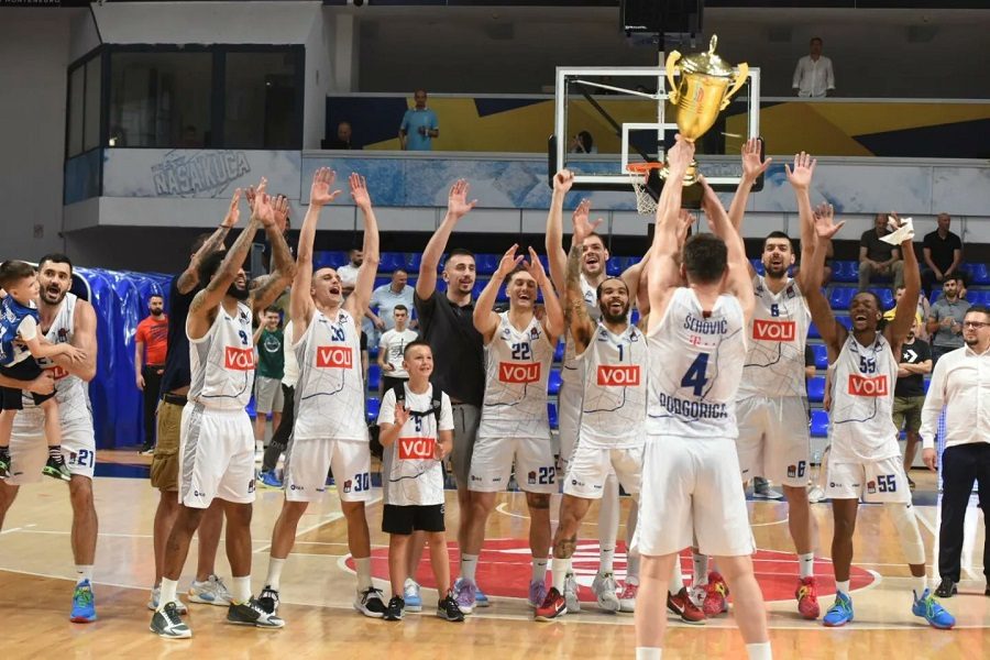 Budućnost dovela košarkaša Mornara