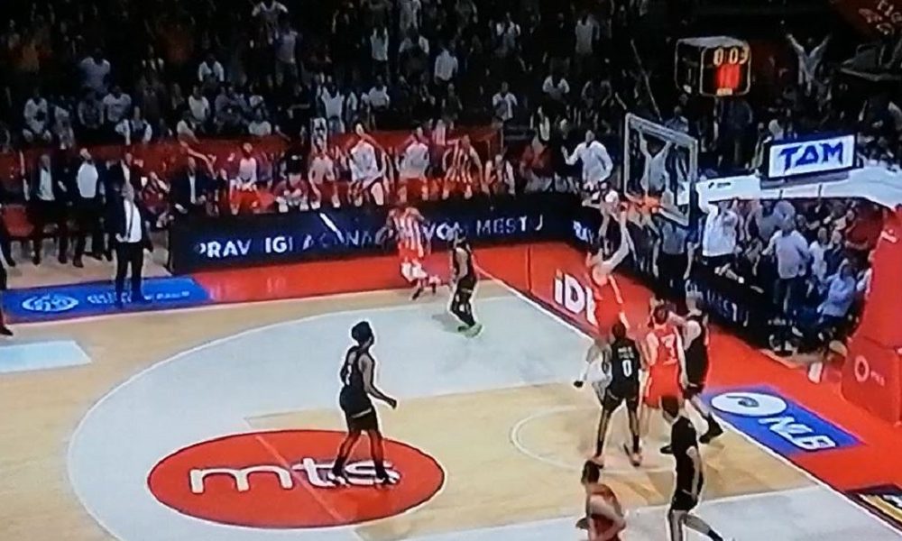 PODIGAO PUBLIKU NA NOGE Kuzmić zakucao na početku i izazvao oduševljenje (VIDEO)