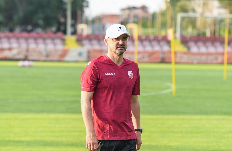 NEMA STAJANJA Voša rešava važno pitanje