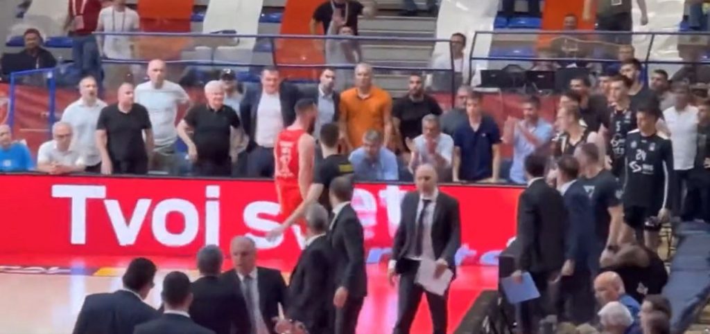 Radonjić se izvinio Partizanu zbog ponašanja Kalinića… Evo šta je najbolji igrač Zvezde uradio posle meča (VIDEO)
