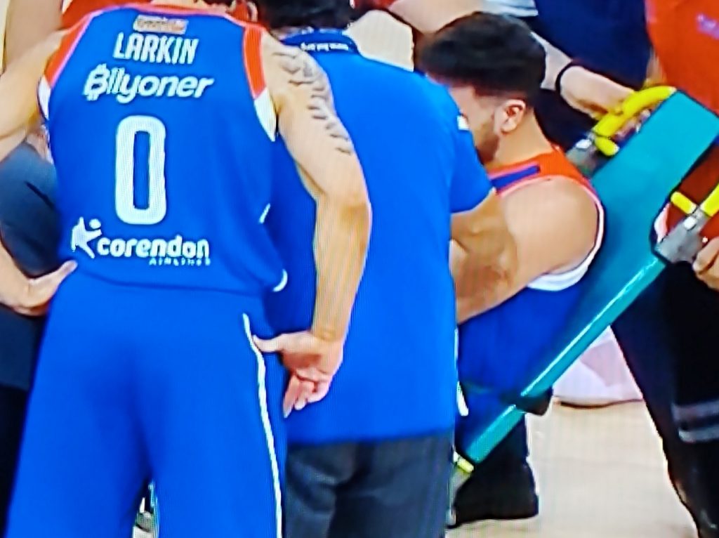 DOBRO JE! Stigla vest o stepenu povrede Micića (VIDEO)
