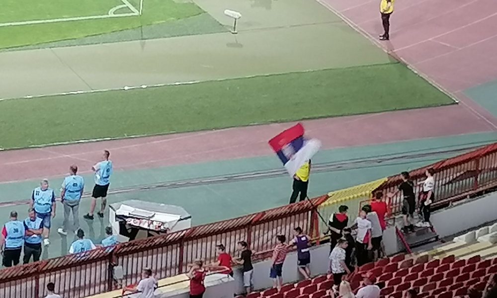 „Orlovima“ stiže podrška sa tribina, ali ni norveški navijači ne zaostaju (VIDEO)