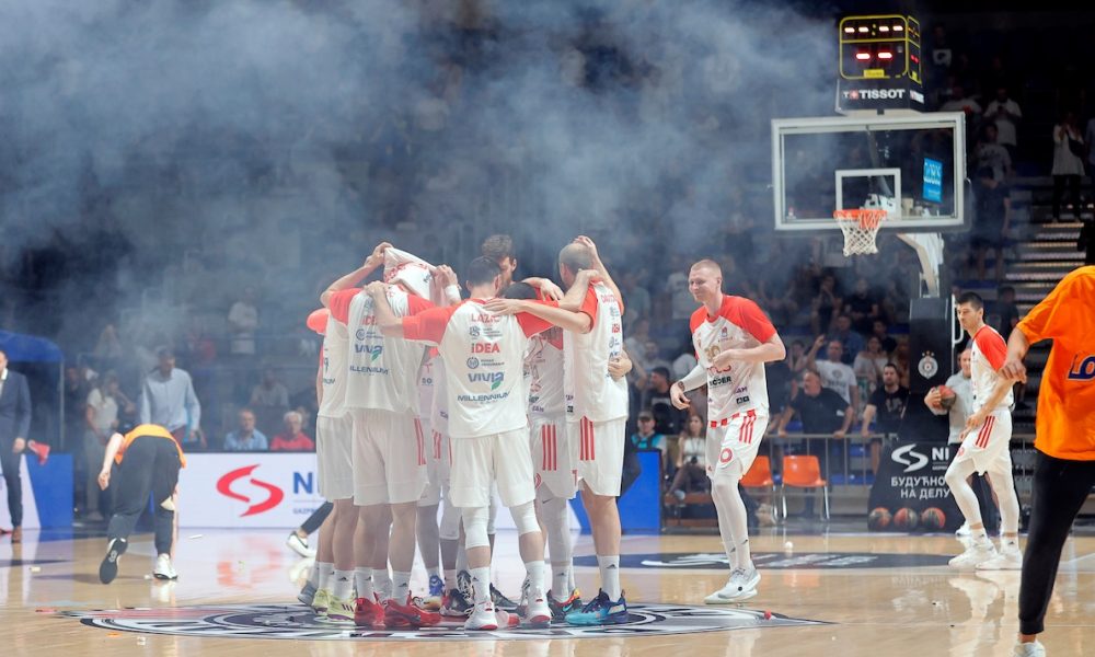 NOĆNO SAOPŠTENJE ZVEZDE Gađali su nas kesama punim pljuvačke… Da li treba da „poklonimo“ titulu najtrofejnijem treneru?
