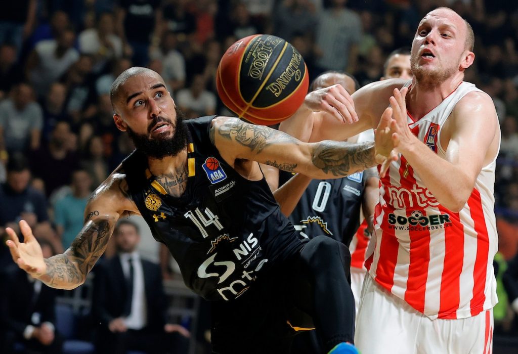 NEVIĐENA DRAMA Partizan se vratio iz „mrtvih“ i ostao u životu… Jedan od sudija pogođen, utakmica bila prekinuta!