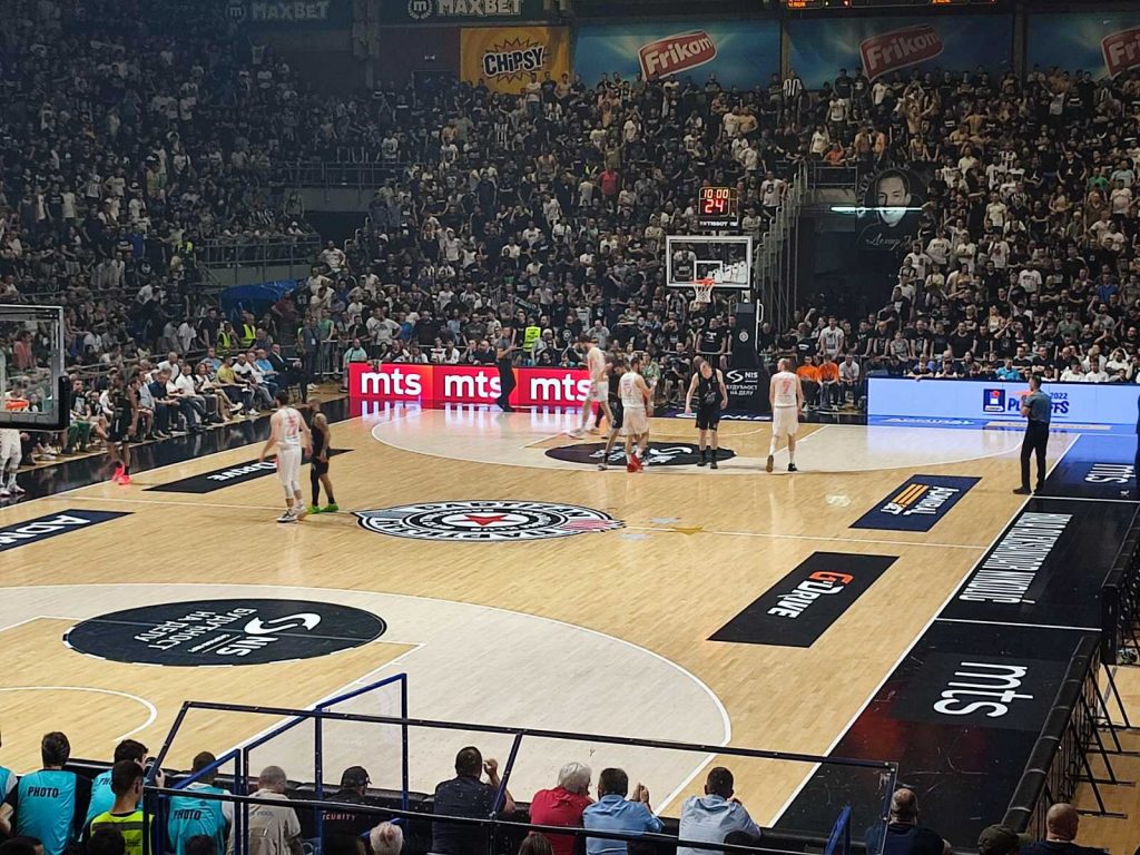 TROPSKA ATMOSFERA Vlaga u Pioniru pravi ogromne probleme! (VIDEO)