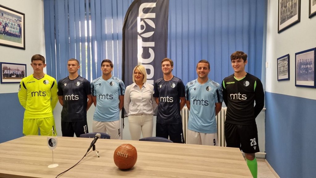 „GRAĐEVINARI“ KAO ITALIJANI Rad promovisao liniju sportske opreme