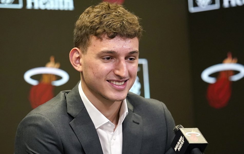 Jović zvanično košarkaš Majamija