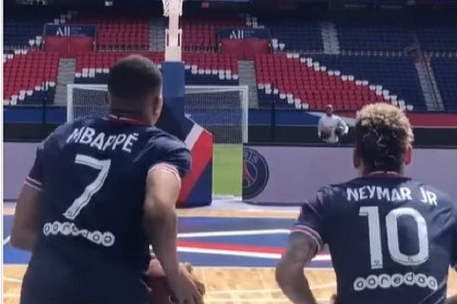 ANTITALENTI Smehotresno! Mbape i Nejmar šutirali na koš… Bolje da nisu (VIDEO)