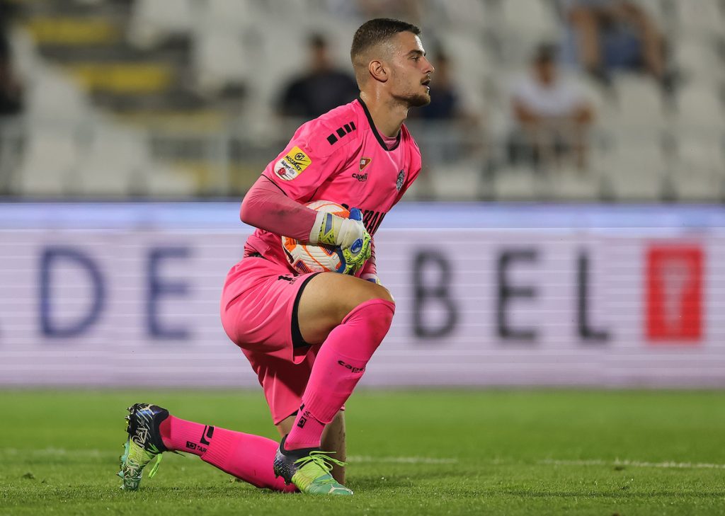 Ilić spasao Topolčane pred strašnim naletom Radnika! Nišlije srušile Mladost na „Čairu“