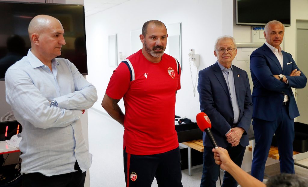 ŠTA DA OČEKUJU „DELIJE“ DO KRAJA PRELAZNOG ROKA? „Čistilište“! Biće još odlazaka – „raskida“, pozajmica i zarade! Dva-tri dolaska i „bomba“ u slučaju plasmana u LŠ!