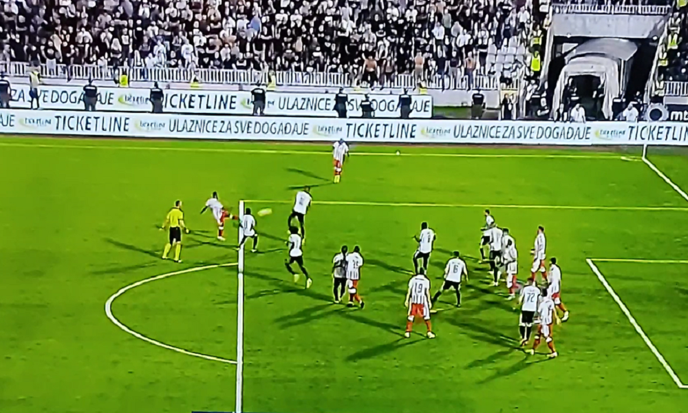BOMBA! UGO VIJEIRA DOBIO KONKURENCIJU! Evrogooool! Pogledajte majstoriju Bukarija, dva golmana bi samo gledala (VIDEO)