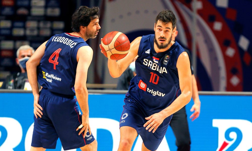 Kalinić: Teodosić je naš drugar i kapiten… Pritisak je rat u Ukrajini, a ne ovo