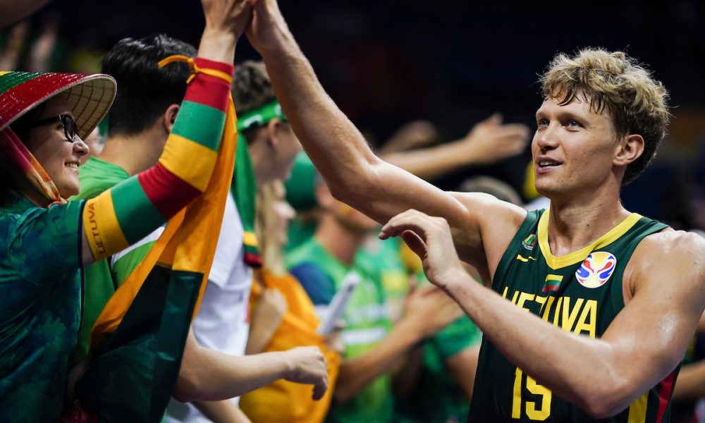 KUZMINSKAS KUKA: Naravno da smo rizikovali sa njegovim šutem! Čovek ima ispod 20 posto za tri!