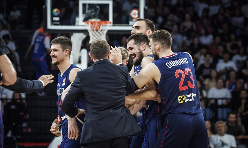 ZA NAS JE TO ZICER Šta uradi Kalinić?! Koš sa pola terena uz zvuk sirene! (VIDEO)
