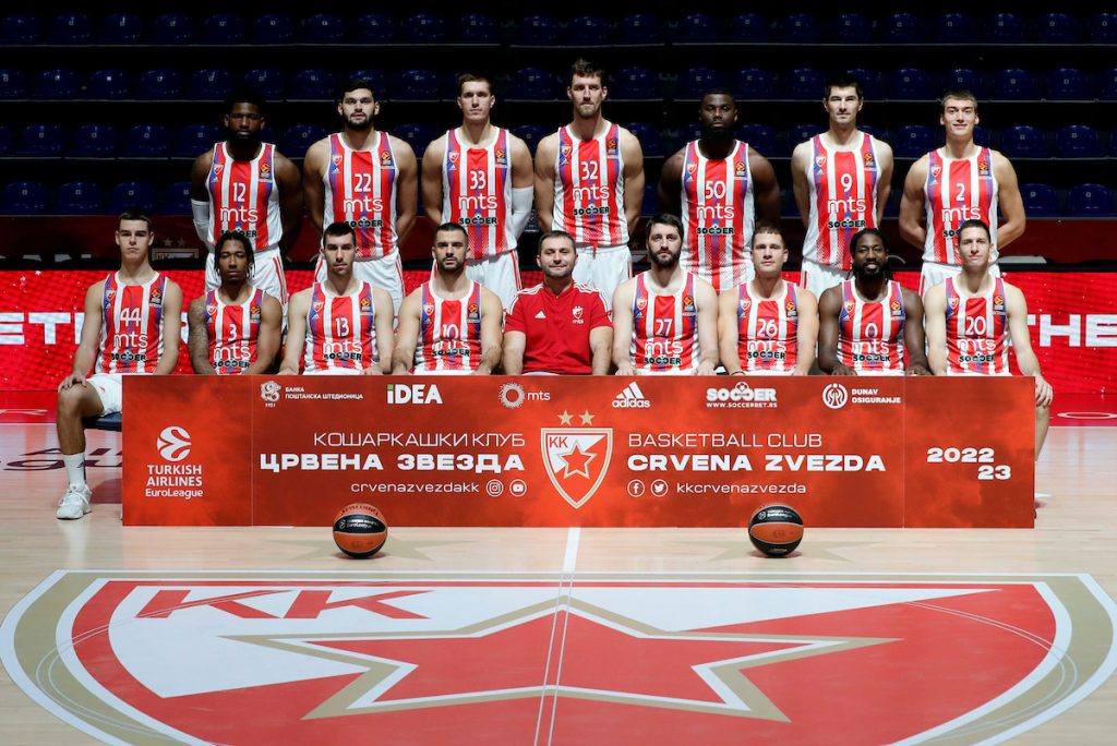 BENE, SRBINE! Novi igrač Crvene zvezde oduševio „delije“… Slika dana! (FOTO)