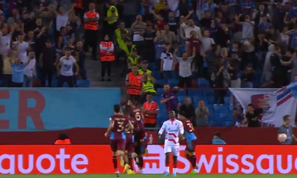 PALA ODBRANA CRVENE ZVEZDE Borjan spasio „bombu“ Trezegea, nije mogao ništa kod gola Hamšika! Sve počelo greškom Pešića!  (VIDEO)