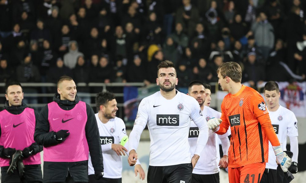 DA LI SE NEKO KAJE U HUMSKOJ? Pustili ga da ode bez dinara, sada teroriše golmane, drugi je strelac lige (FOTO)