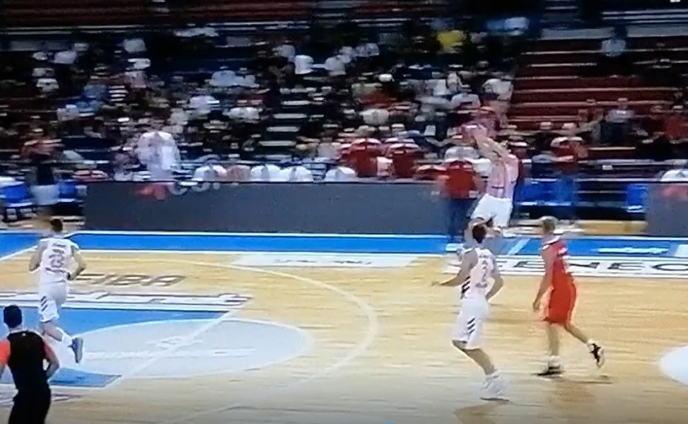 BUUUM! Trojka Markovića u poslednjoj sekundi umirila Atinjane (VIDEO)