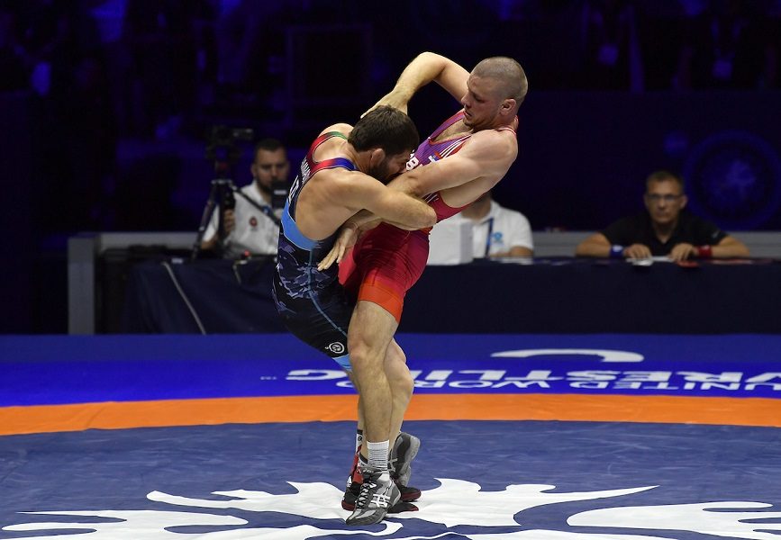 NEMA STAJANJA, SRBIJA OSVOJILA I TREĆE ZLATO Nađ šampion sveta u rvanju!
