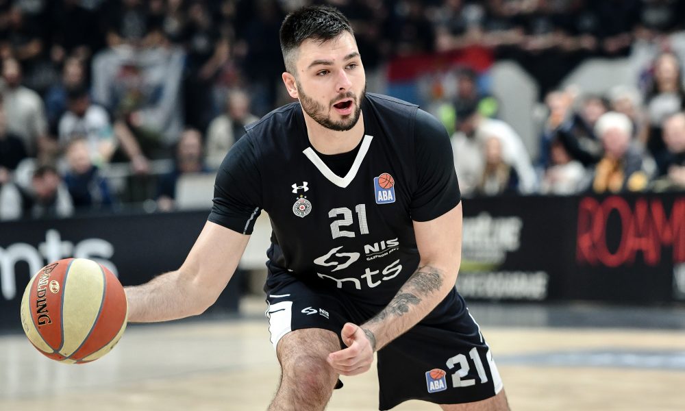 PANTERI JAČI POD OBRUČIMA Bivši igrač Partizana ponovo zadužio opremu FMP-a: Veliko pojačanje za Ligu šampiona!