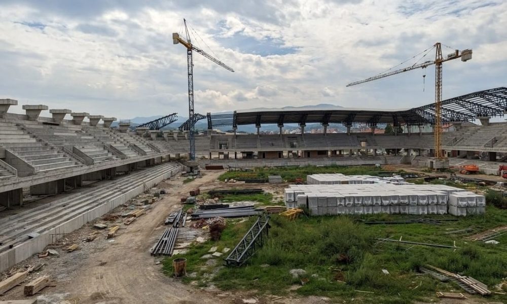 Moderni stadioni „niču“ po Srbiji, ali se na njima neće igrati Superliga!