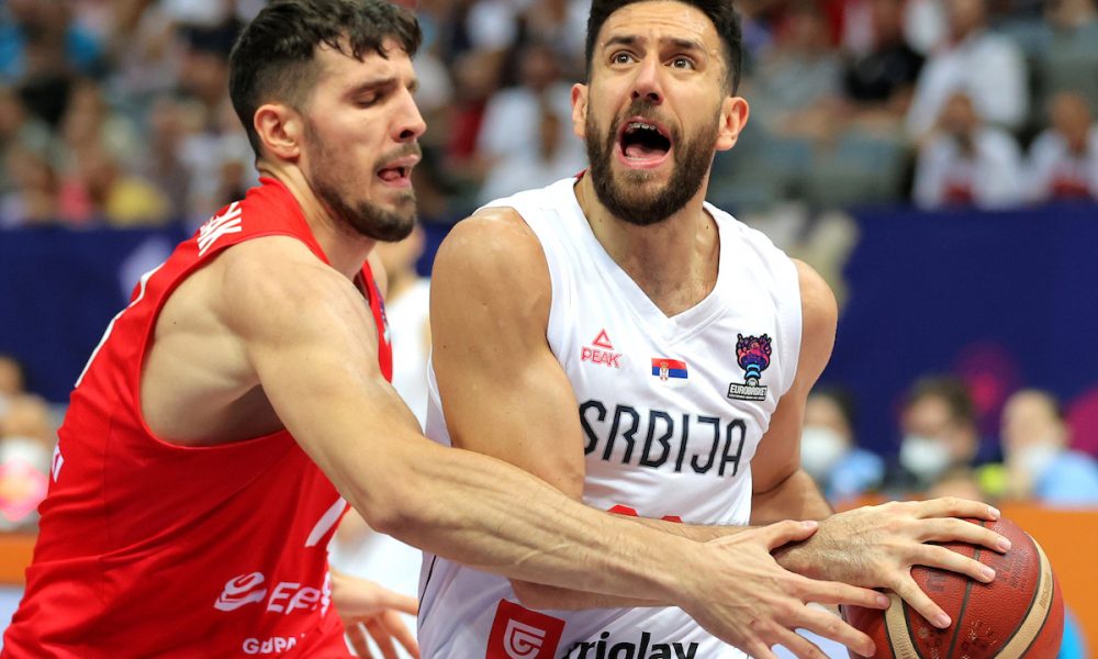POLUVREME Srbija ponovo nadmoćna: Do kraja bi trebalo da se održi fokus