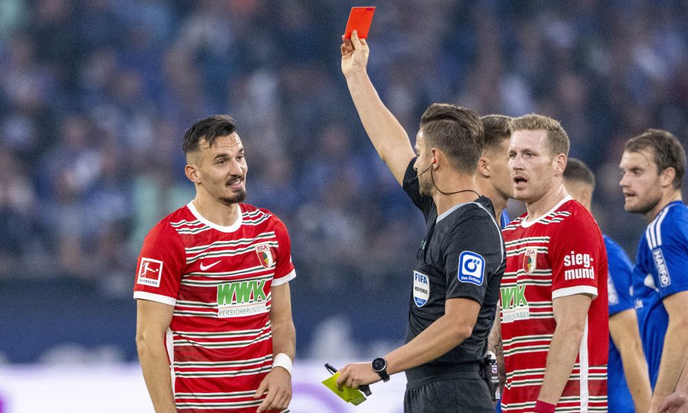 BUNDESLIGA Ludo u Gelzenkirhenu! Pobedili sa igračem manje (VIDEO)