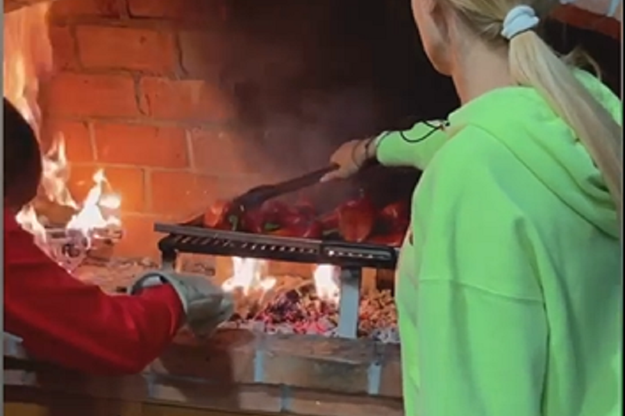 NE VOLE KUPOVNO, SAMO DOMAĆE Prvo da se napravi ajvar, pa onda može da dođe Ferencvaroš (VIDEO)
