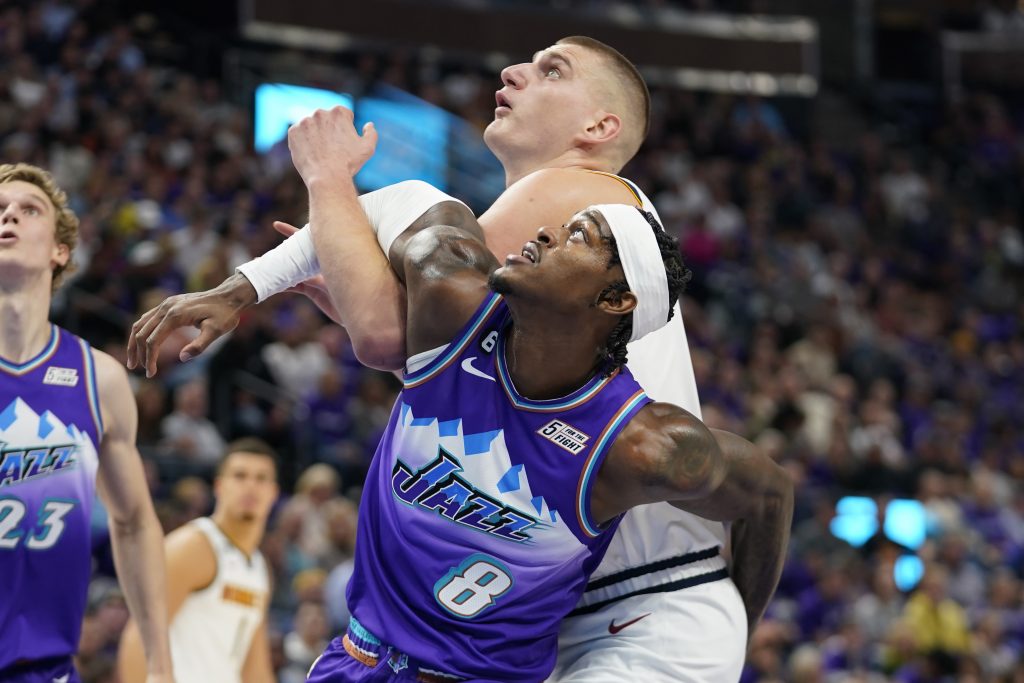 Denver izgubio, Jokić briljirao! Srbina tukli, sudije ćutale, na kraju uzvratio „prljavim“ potezom (VIDEO)