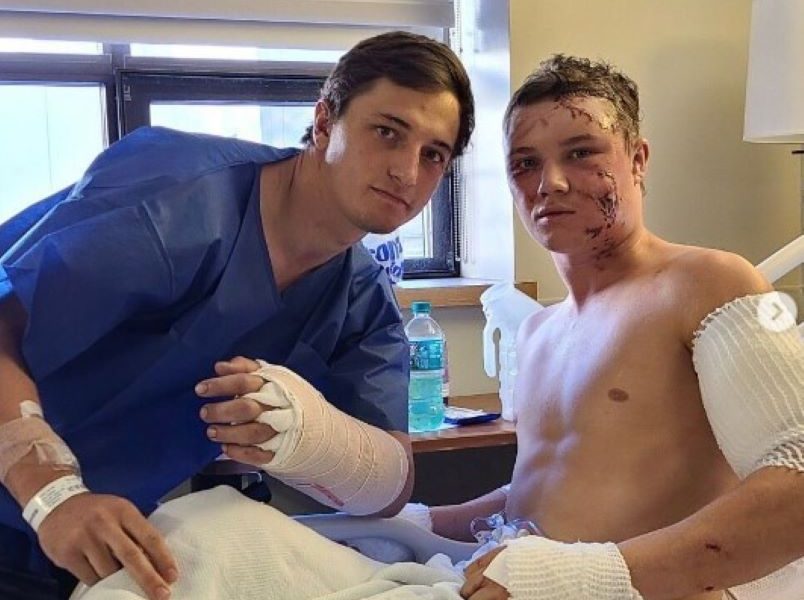 „BOJ NE BIJE SVIJETLO ORUŽJE“ Rvač se goloruk uhvatio u koštac sa medvedom i spasao prijatelja: Ujedao me je i uhvatio za glavu