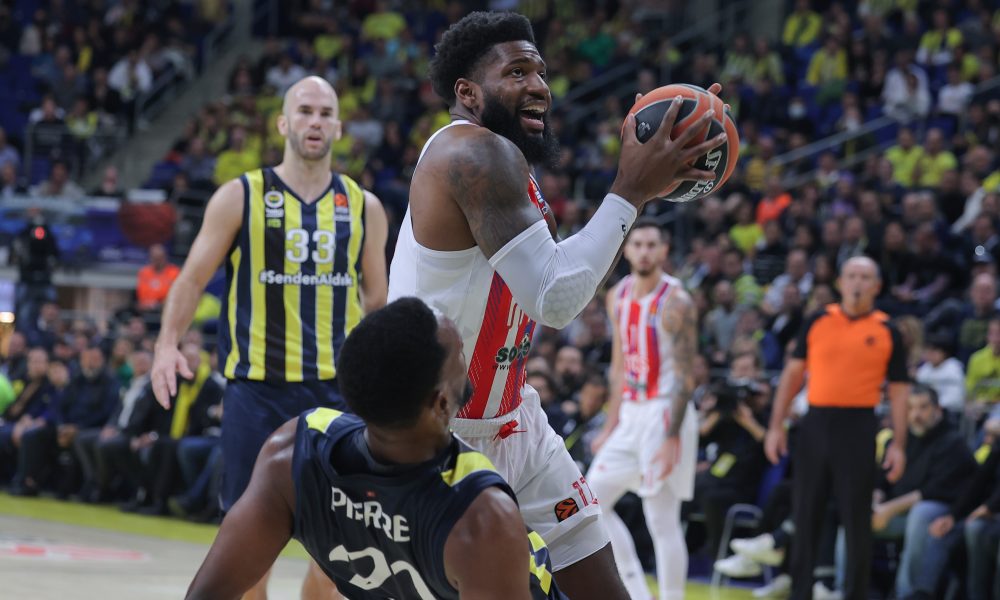 PORAZ I NA BOSFORU Fenerbahče potpalio Zvezdin „fenjer“! Stara boljka ponovo prisutna