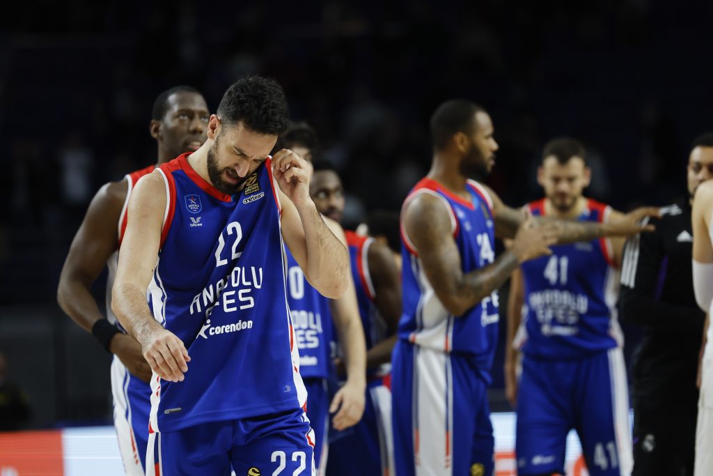 EVROLIGA Šampion pada sve dublje! Efes izgubio od Reala u reprizi finala…