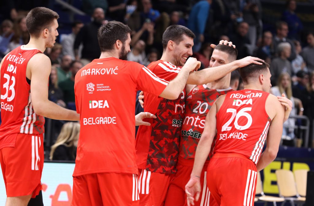 NEŠTO SASVIM DRUGAČIJE Zvezda prvo pomerila meč sa Makabijem, a onda uvela i treće poluvreme!
